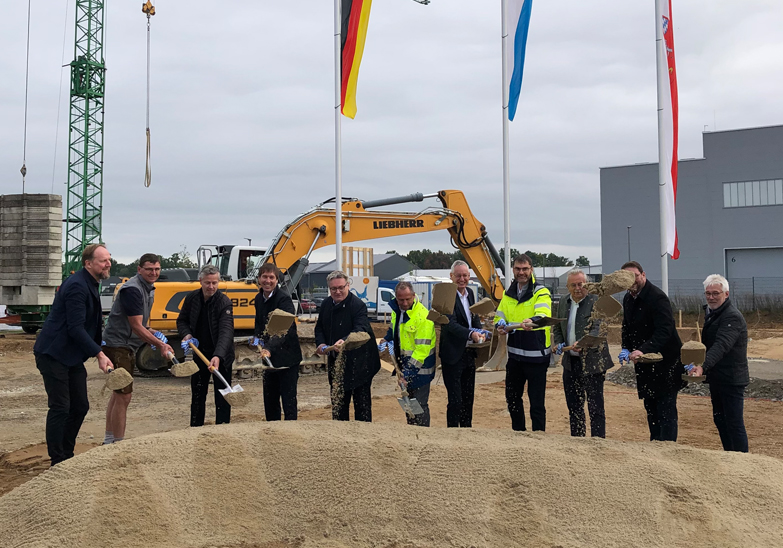spatenstich fuer die neue flussmeisterstelle straubing